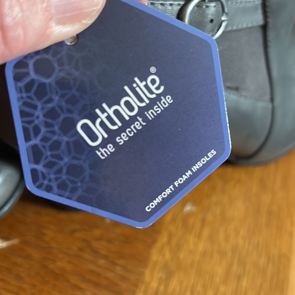 Gorgeous gray booties - Picture 5 of 7